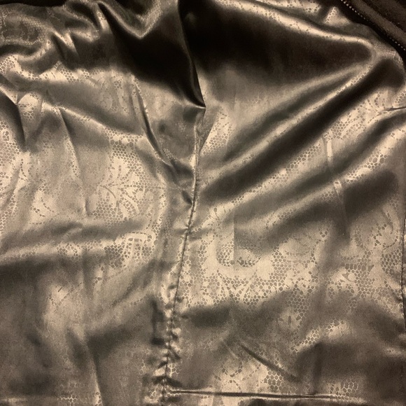 Beautiful GUESS wool dress coat. Brand new with tags. - Picture 6 of 8